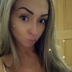 Meet your Posher, Marissa